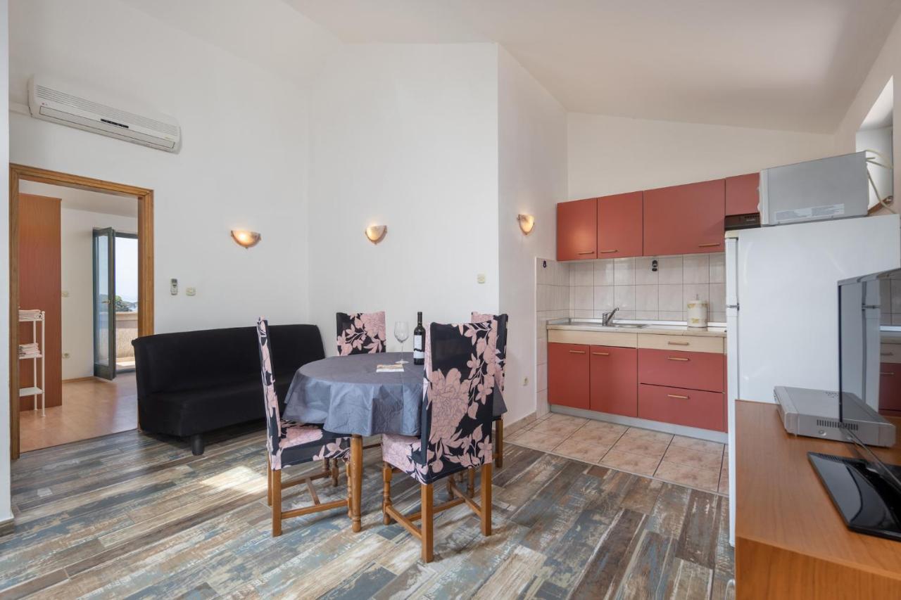 Apartment Doris Супетарска-Драга Экстерьер фото